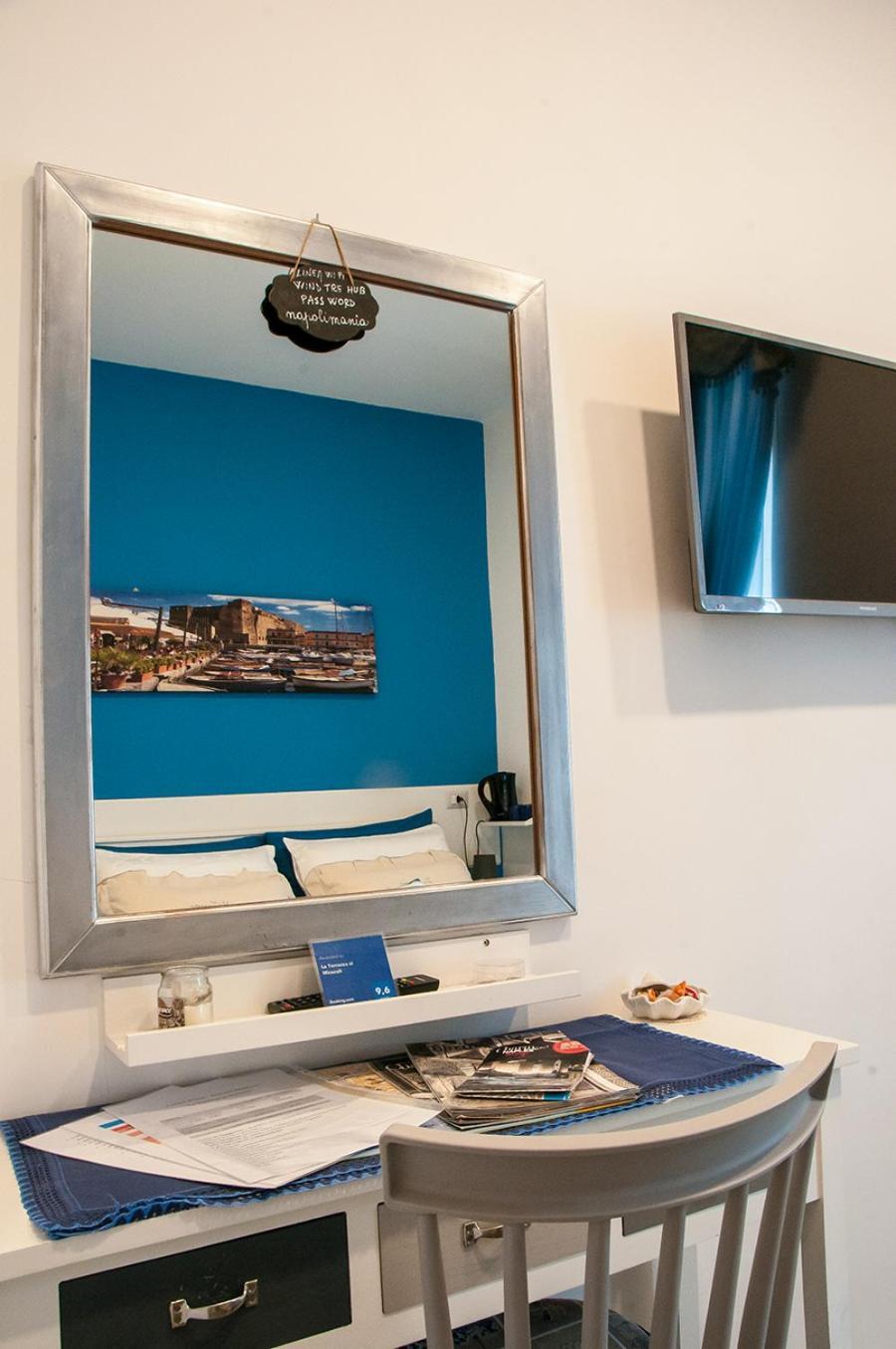 La Terrazza Ai Miracoli Bed & Breakfast Napels