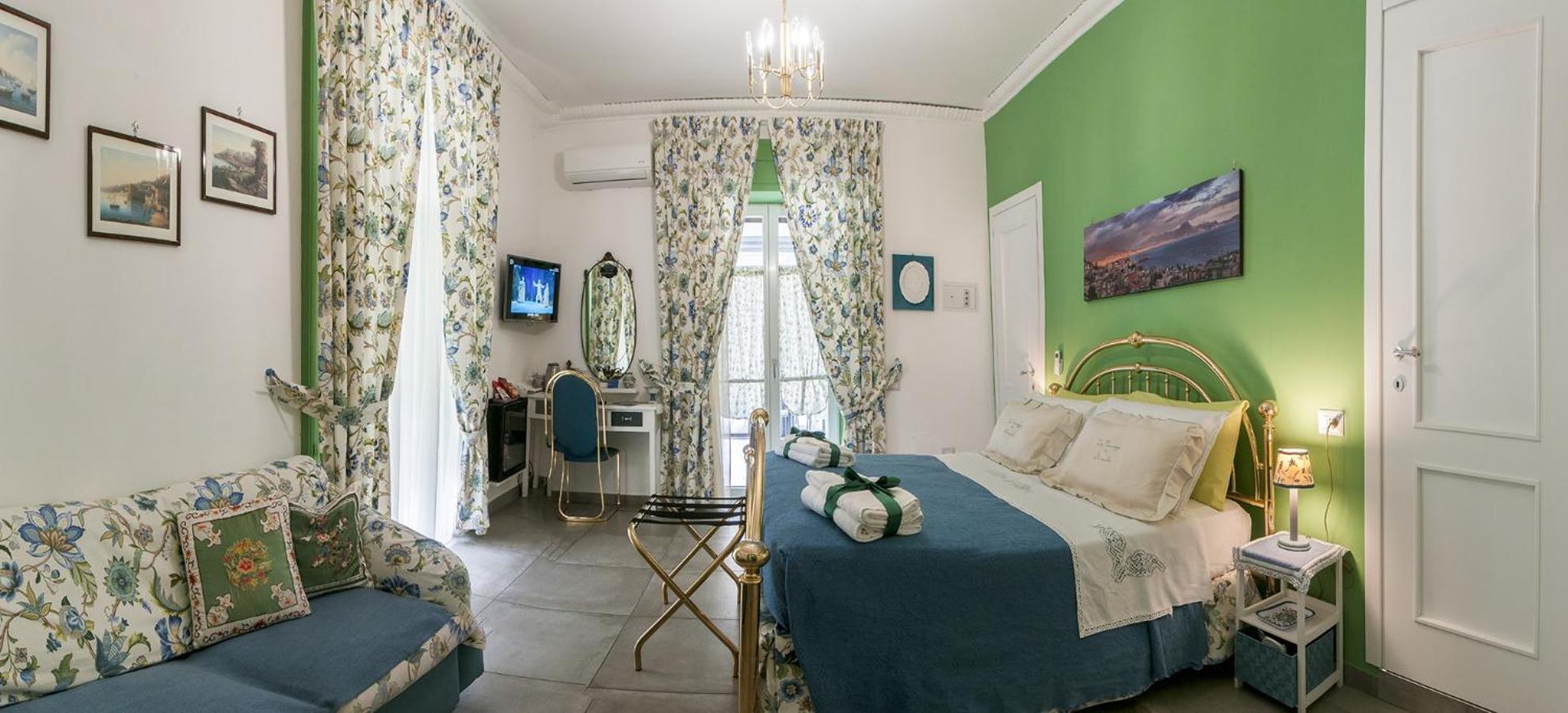 Bed & Breakfast La Terrazza Ai Miracoli Napels